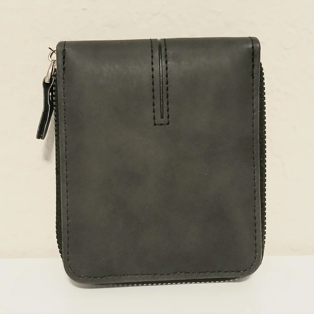 Men's Dizzoris Style Leather Grey‎ Zippered Wallet